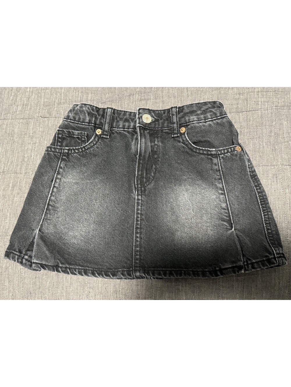 Zara Girls Size 8 Black Wash Denim Skirt. Adjustable Waist.